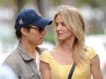 Cameron-Diaz-and-Tom-Cruise-Knight-and-Day.jpg