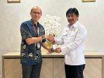 Captain-Achmad-Sadikin-Abdurachman-Plt-Direktur-Utama-Indonesia-AirAsia.jpg