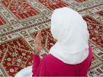 Cara-Sholat-Idul-Fitri-Sendiri-di-Rumah-untuk-Perempuan-Dilengkapi-Niat-dan-Doa-Iftitah.jpg