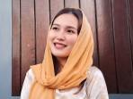 Ayu Ting Ting dan Kevin Gusnadi Rayakan Idul Adha Bersama, Kompak Lihat Pemotongan Hewan Kurban