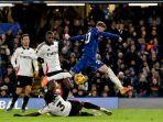 Cole-Palmer-melompati-bek-Fulham-kelahiran-Italia.jpg