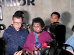 Mama Yasinta Sambangi Polda Metro Jaya, Ungkap Kekecewaan Pemutaran Film Pesta Babi