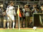 David-Beckham-lakukan-tendang-sudut.jpg