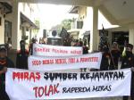 Demo-Laskar-Umat-Islam-Surakarta-tolak-Raperda-Miras.jpg