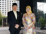 Derta-Rohidin-bersama-suaminua-Rohidi.jpg
