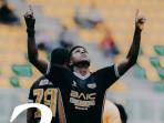 Super League - Dewa United Gulung PSBS Biak, Persib Bandung Kena Batunya