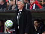 Didier-Deschamps-nimbang-bola.jpg