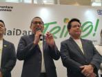 Direktur-Utama-PT-Pegadaian-Damar-Latri-Setiawan-ATM-emas.jpg
