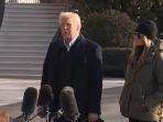 Donald-Trump-didampingi-istrinya-menyampaikan-keterangan.jpg