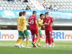 Duel-Persebaya-Surabaya-vs-Malut-United-di-Stadion-Gelora-Bung-Tomo.jpg