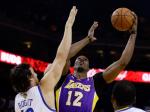 Dwight-Howard-layy-appp.jpg
