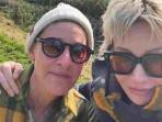 Ellen-DeGeneres-dan-istri.jpg