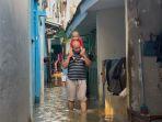 Banjir Datang Tanpa Tanda, Warga Jati Padang Kaget Rumah Tergenang Hampir Seleher