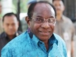FREDDY-BAJU-BIRU.jpg