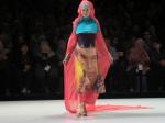 Foto-Jokowi-di-Indonesia-Fashion-Week.jpg