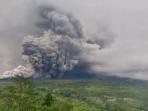 GUNUNG-SEMERU-ERUPSI-1.jpg