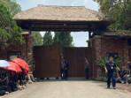 Suka Duka Hidup 300 Meter dari Rumah Presiden Prabowo: Jalan Mulus, Akses Terbatas