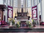 Gereja-Katedral-Jakarta-menghias-area-altar-dengan-foto-Paus-Fransiskus-321.jpg