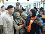 Gibran Tinjau Layanan Fast Track Haji di Surabaya: Permudah Jemaah Berangkat
