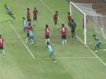 Gol-singapura-ke-gawang-kamboja.jpg
