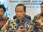 Hanif-Faisol-Nurofiq-dalam-acara-Forum-Plastic-321.jpg