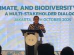 Hanif-Faisol-Nurofiq-dalam-acara-Forum-Plastic-432.jpg