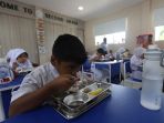 Hari-Pertama-Program-Makan-Bergizi-Gratis-di-Jakarta_20250106_143011.jpg