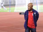 Head-of-Scouting-Timnas-Indonesia-Simon-Tahamata_20250602_194253.jpg