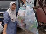 Hijaukan Cianjur dari Rumah, Warga Sawahgede Jadi Pelopor Pilah Sampah Lewat Program ISWMP