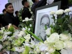 Jenazah-Cagub-Malut-Benny-Laos-Disemayamkan-di-Jakarta_20241013_184017.jpg