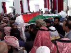 Jenazah-Maher-Al-Jazi-tiba-di-Yordania-658.jpg