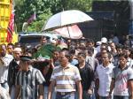Jenazah-Syukri-alias-Pangkuk-saat-akan-dimakamkan.jpg