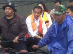 Jokowi-Pantau-Banjir-di-Pluit.jpg
