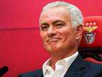 Stamford Bridge Tinggal Kenangan, Mou: Saya Bukan Lagi Biru, Saya Merah dan Ingin Menang