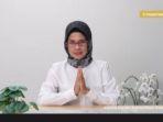 Juru-Bicara-Kantor-Komunikasi-Kepresidenan-Adita-Irawati-menyampaikan-permintaan-maaf.jpg