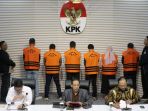 KPK-Tahan-Tersangka-OTT-Kalimantan-Selatan_20241008_165346.jpg