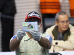 KPK-Tetapkan-Tersangka-OTT-di-Pemprov-Bengkulu_20241125_001831.jpg