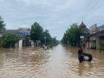 Kabupaten-Ponorogo-dilanda-banjir-pada-Senin-16122024-pagi.jpg