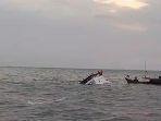 Kapal-Pelita-Harapan-Indah-Tenggelam-di-Bangka-Belitung.jpg