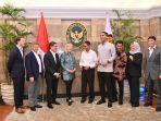 Rumuskan Strategi Hadapi Perang Dagang AS Bos Perusahaan Raksasa Global Temui Wakil Menteri ESDM
