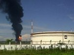 Kebakaran-Kilang-Pertamina-Cilacap-2011.jpg