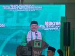 Senyum Tipis Mardiono Disoraki Peserta Muktamar PPP Ketika Hendak Sambutan