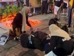 Tangis Ibu Korban Kanjuruhan Pecah di Depan Kantor Komnas HAM, Tergeletak Saat Tabur Bunga