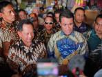 Mentan Amran dan Mendagri Tito Kawal Operasi Pasar, Harga Beras Turun Drastis