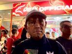 Kepala-Pemandu-Bakat-Timnas-Indonesia-Simon-Tahamata-saat-ditemui-di-Stadion-Utama.jpg