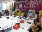 Ketua-Fraksi-Partai-Golkar-DPR-RI-Sarmuji-dalam-workshop-personal-branding-Pengajian-Al-Hidayah.jpg
