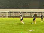 Kevin-Diks-sudah-bergabung-dalam-sesi-latihan-Timnas-Indonesia.jpg