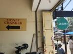 Dolar AS Kian Perkasa, Nilai Tukar Rupiah Tembus Rp18.100 di Money Changer 