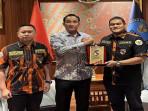 Komjen-Pol-Suyudi-Ario-Seto-saat-menerima-kunjungan-Pengurus.jpg