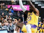 LeBron-James-LA-Lakers-pramusim-NBA-GSW.jpg